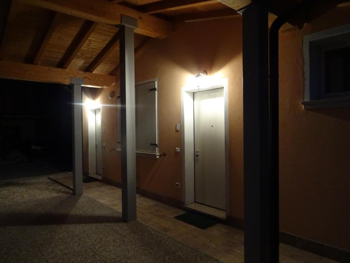 Cascina Legnago Bilocale A 6 Chilometri Da Salo' Villanuova sul clisi Exterior foto