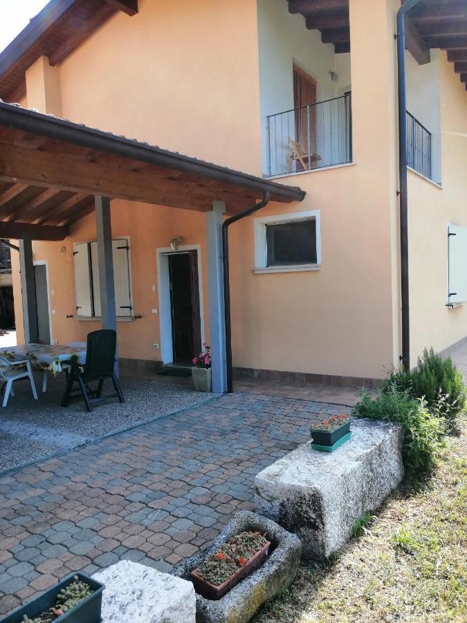 Cascina Legnago Bilocale A 6 Chilometri Da Salo' Villanuova sul clisi Exterior foto