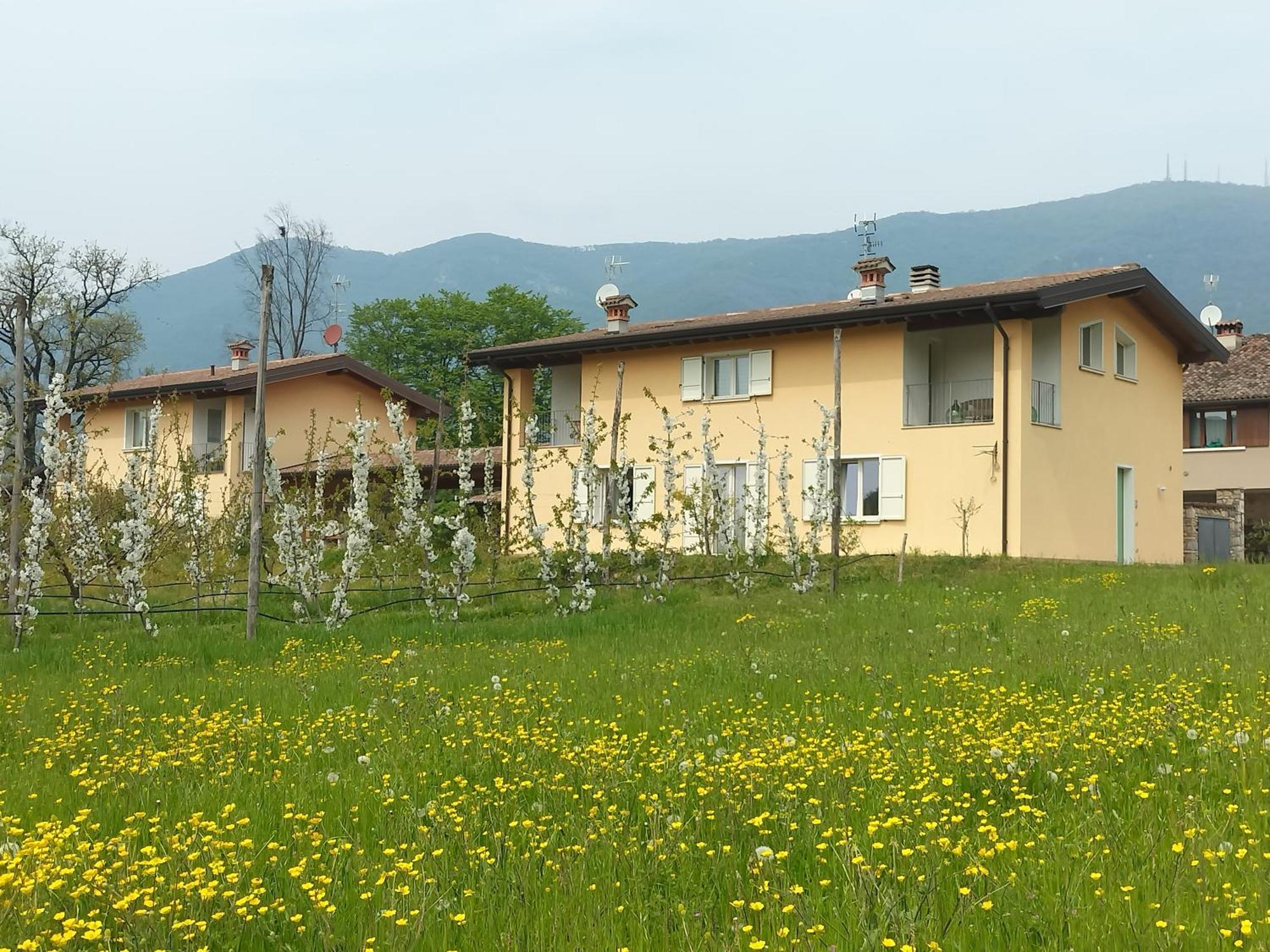 Cascina Legnago Bilocale A 6 Chilometri Da Salo' Villanuova sul clisi Exterior foto
