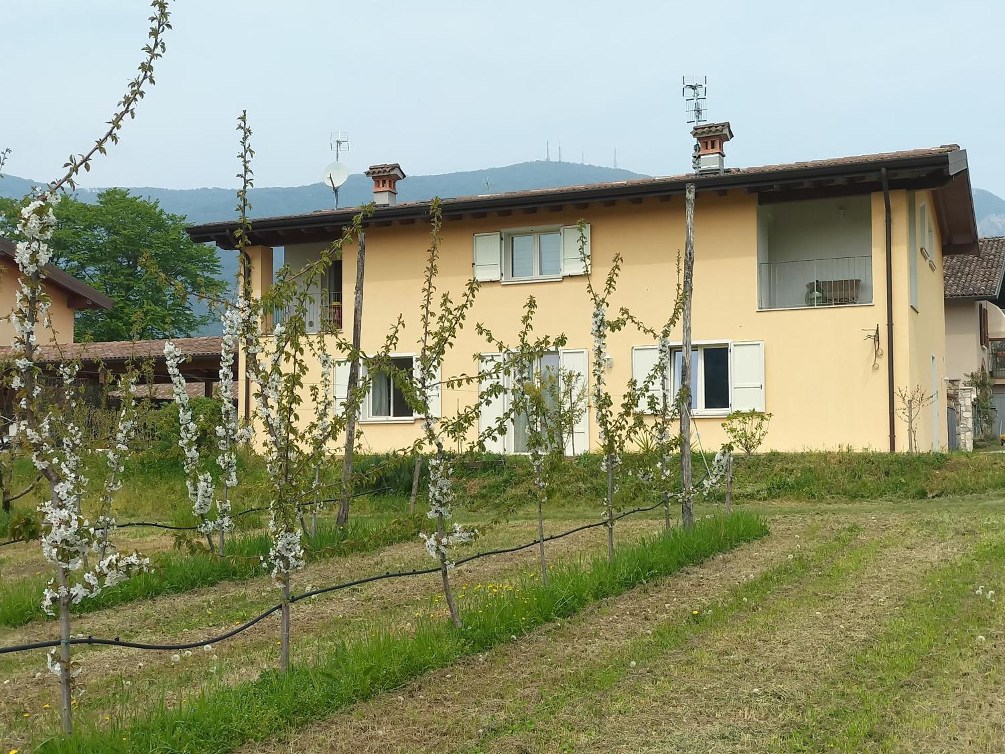 Cascina Legnago Bilocale A 6 Chilometri Da Salo' Villanuova sul clisi Exterior foto