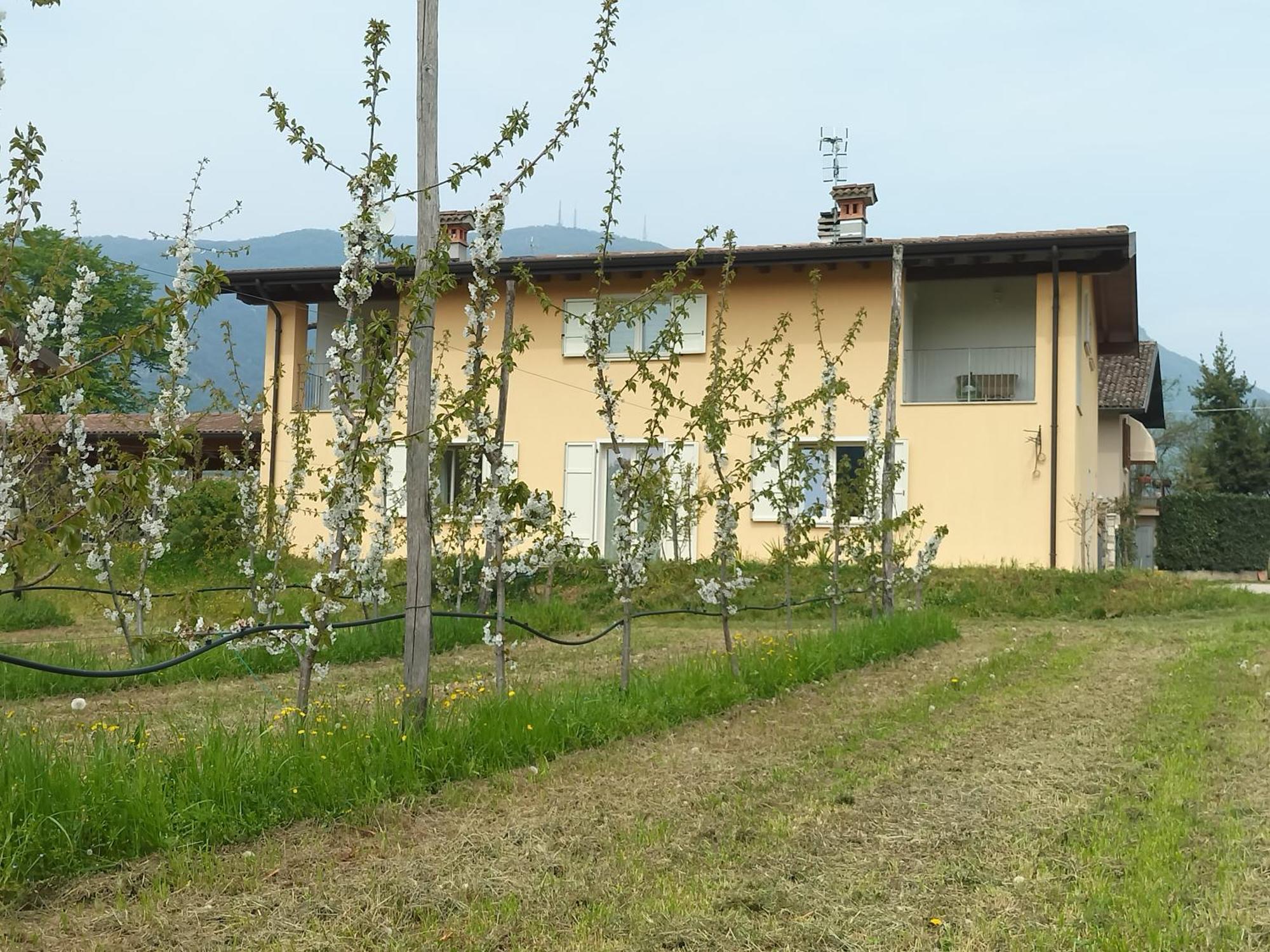 Cascina Legnago Bilocale A 6 Chilometri Da Salo' Villanuova sul clisi Exterior foto