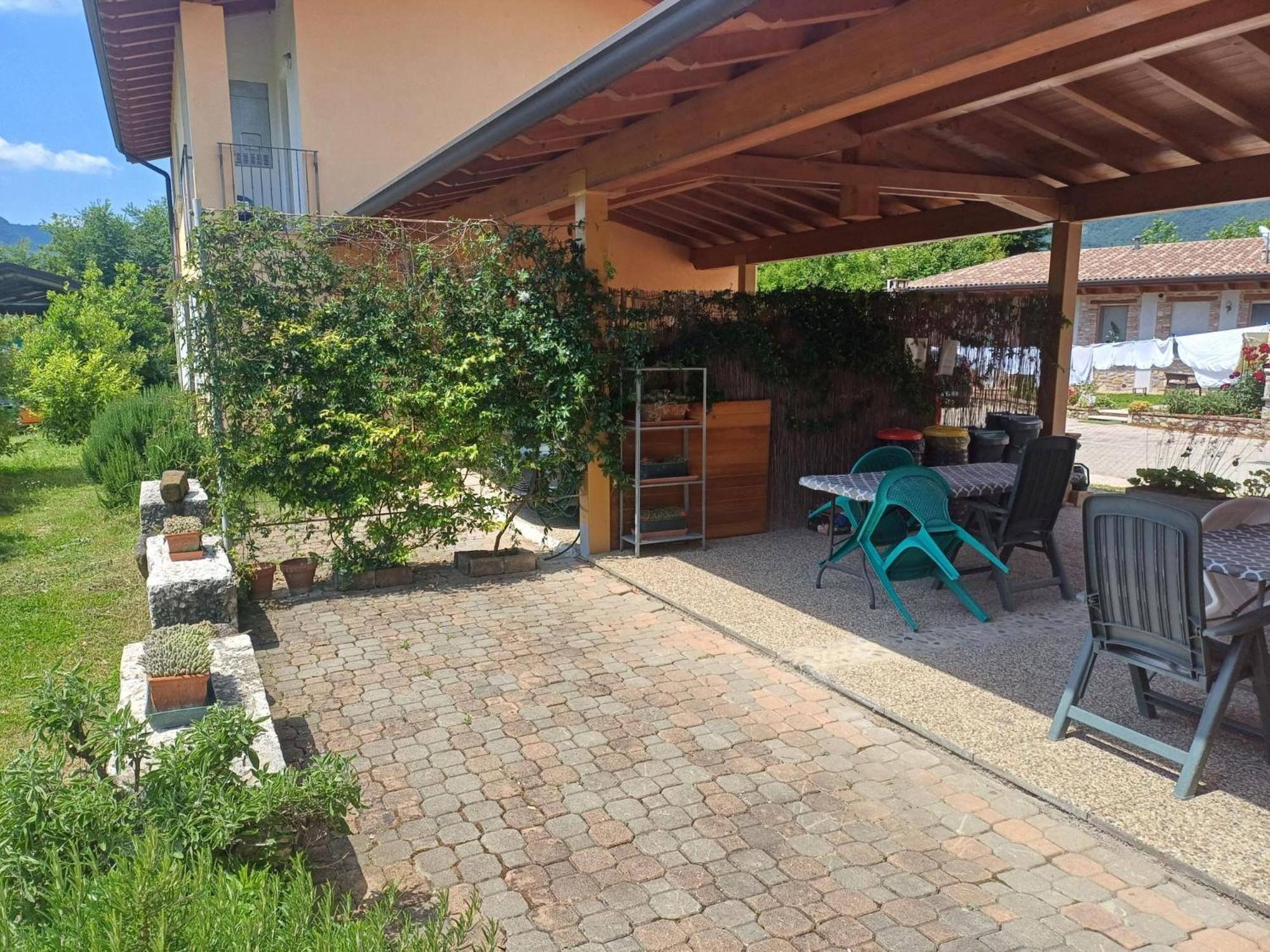 Cascina Legnago Bilocale A 6 Chilometri Da Salo' Villanuova sul clisi Exterior foto